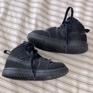 Air Jordan - Nike Kids Black High-Top